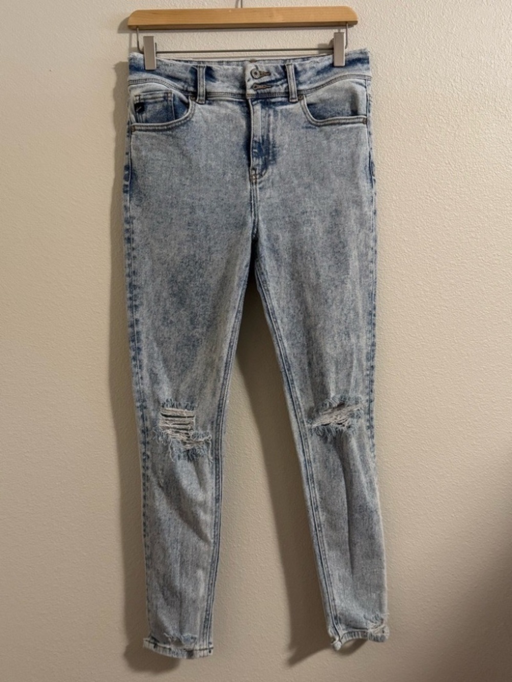 KANCAN SIZE 7/27 DISTRESSED STONE WASHED SKINNY JEANS LOT5926